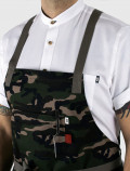 Delantal chef de camuflaje con cintas cruzadas detalle