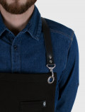 Delantal negro bartender detalle