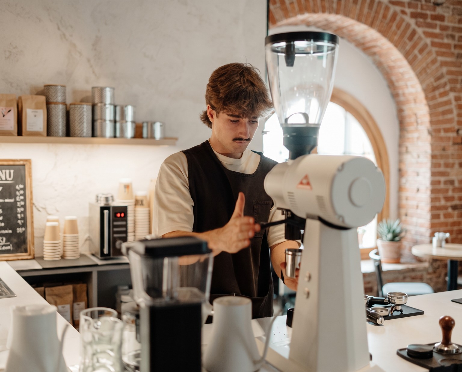 barista uniform.
