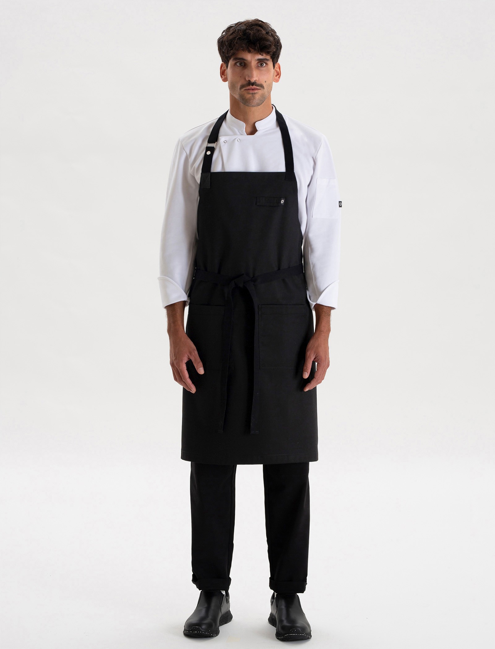 Black chef's apron with avant-garde Qooqer