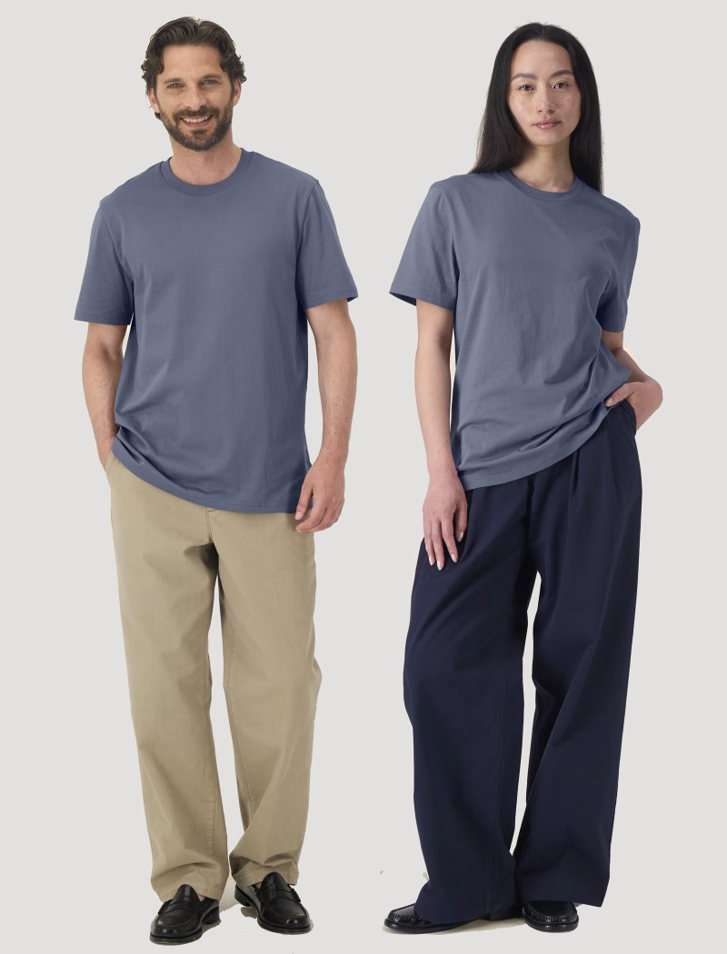 Camiseta gris azulada unisex Camiseta gris azulada unisex en algodón orgánico