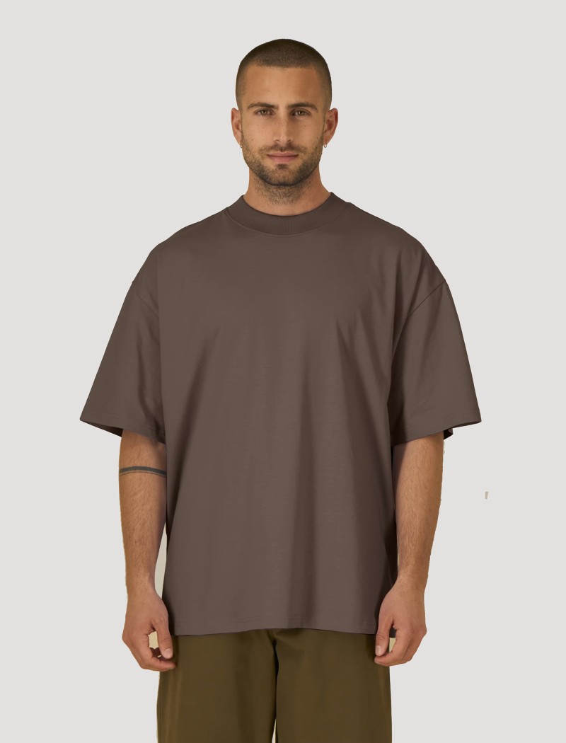 Camiseta corte relajado marrón unisex Camiseta corte relajado marrón unisex en algodón orgánico