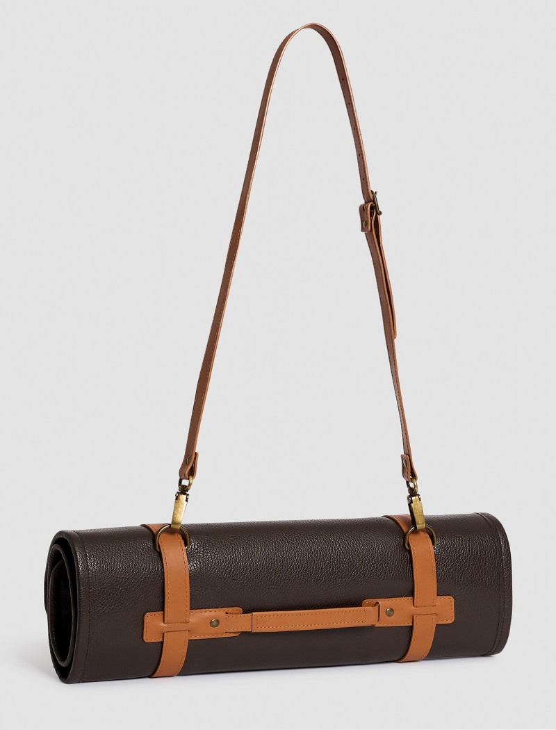 Profi Messerrolle aus Leder: Handgemacht in Spanien Braune Leder Messertasche für 17 Kochmesser: handgemacht, robust und stilvoll