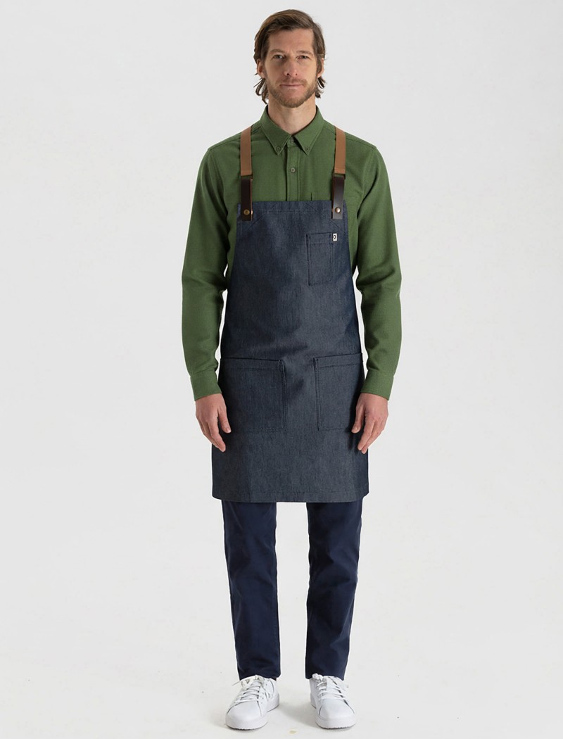 Delantal denim azul cruzado a la espalda  Delantal denim azul cruzado a la espalda