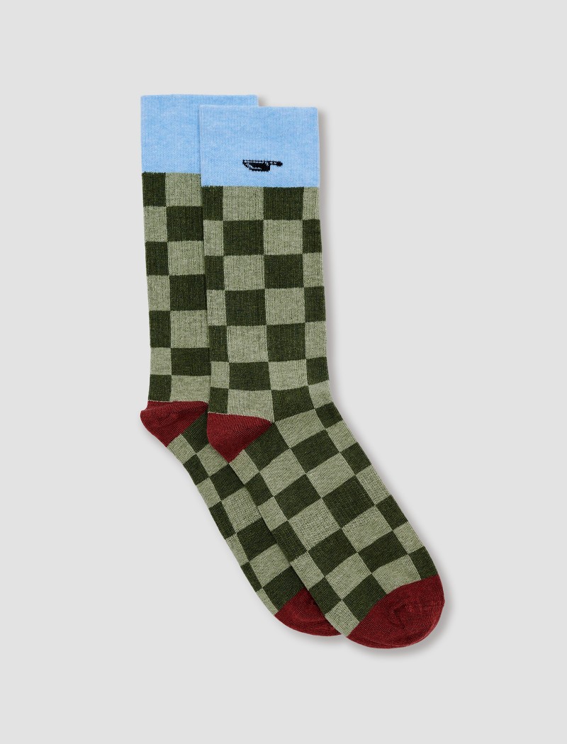Grüne-karierte Quchillo Check Socken: Retro Kochsocken mit grünem Logo, komfortables Accessoire & atmungsaktiv Grün-karierte Kochsocken aus zertifizierter Baumwolle: atmungsaktive Kochbekleidung und Accessoire für Gastronomie und Küchenuniformen
