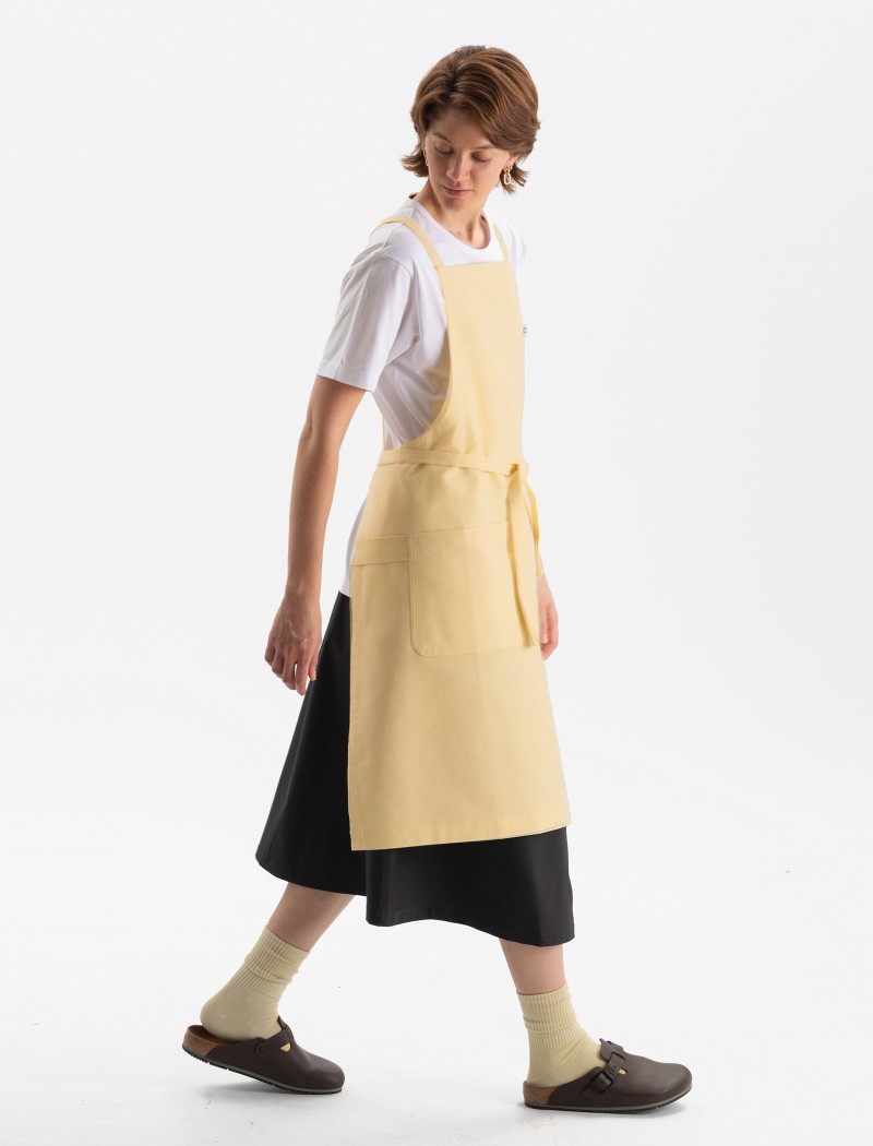 000aa Delantal Essential Butter