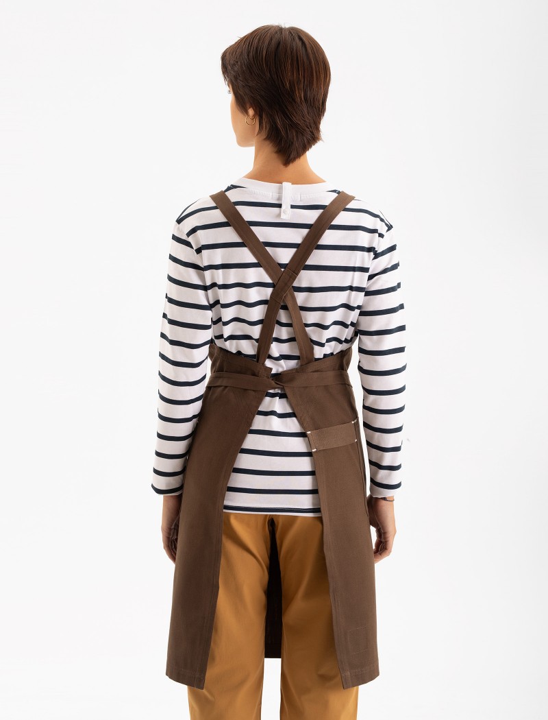 esencial marron Delantal Essential Cocoa