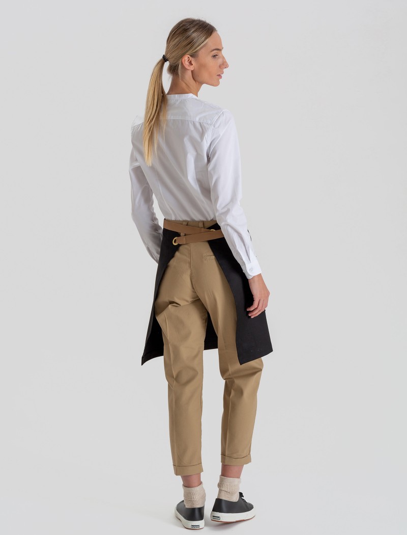 Delantal Midi Negro-4 Midi Black Apron