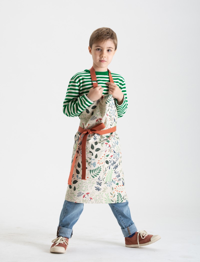 family-delicate-31791 Delicate Folkii Apron Kids