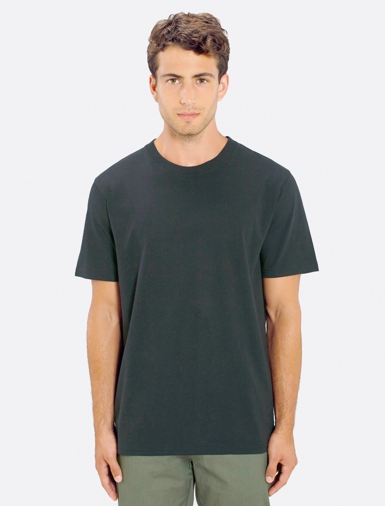 negra-1 Unisex Black T-Shirt