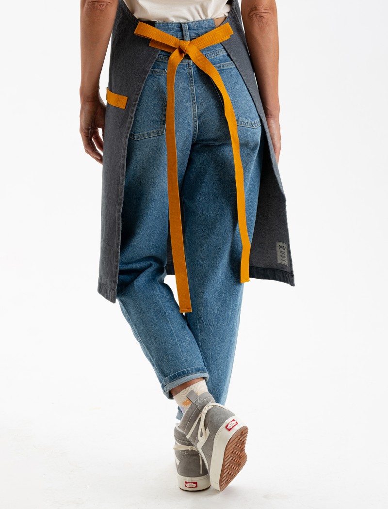 WCK5 Delantal LOVE World Central Kitchen